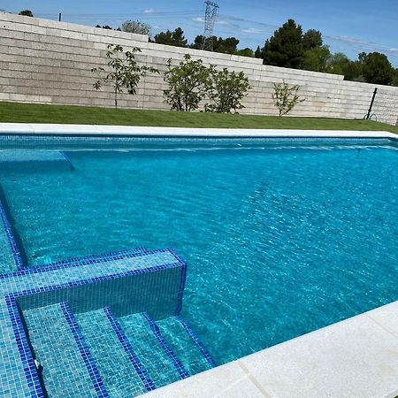 Casa Con Piscina, Villa Alarilla Fuentiduena de Tajo Exterior photo